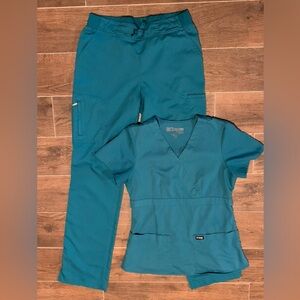 Grey’s Anatomy scrub set - teal - excellent condition